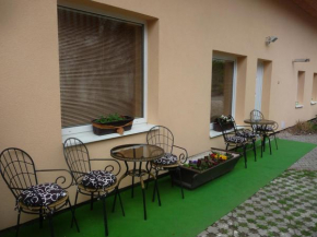 Отель Apartmány Pod vodárenskou věží  Подебрады